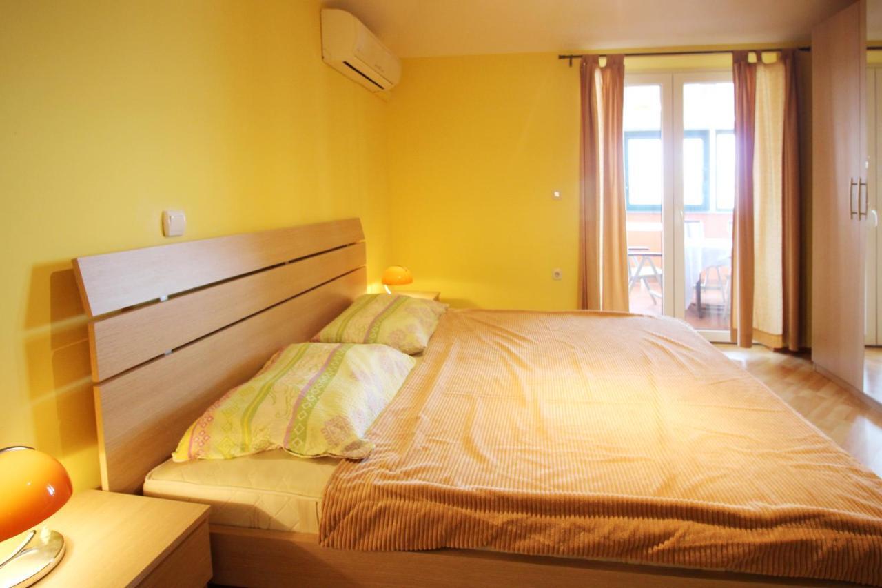 Apartments Pintar Zarok Башка Екстер'єр фото