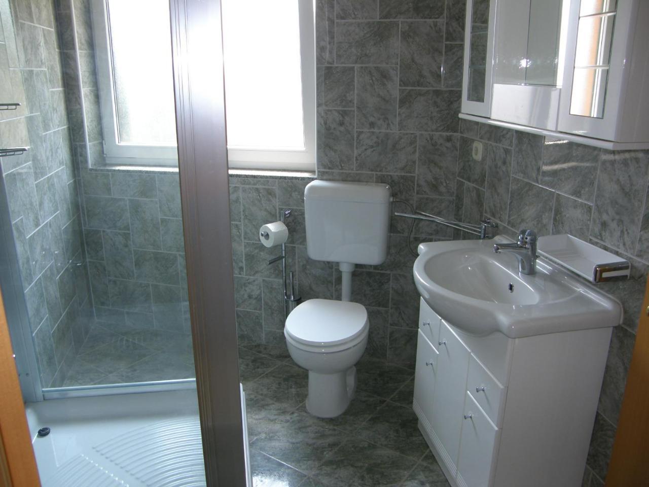 Apartments Pintar Zarok Башка Екстер'єр фото