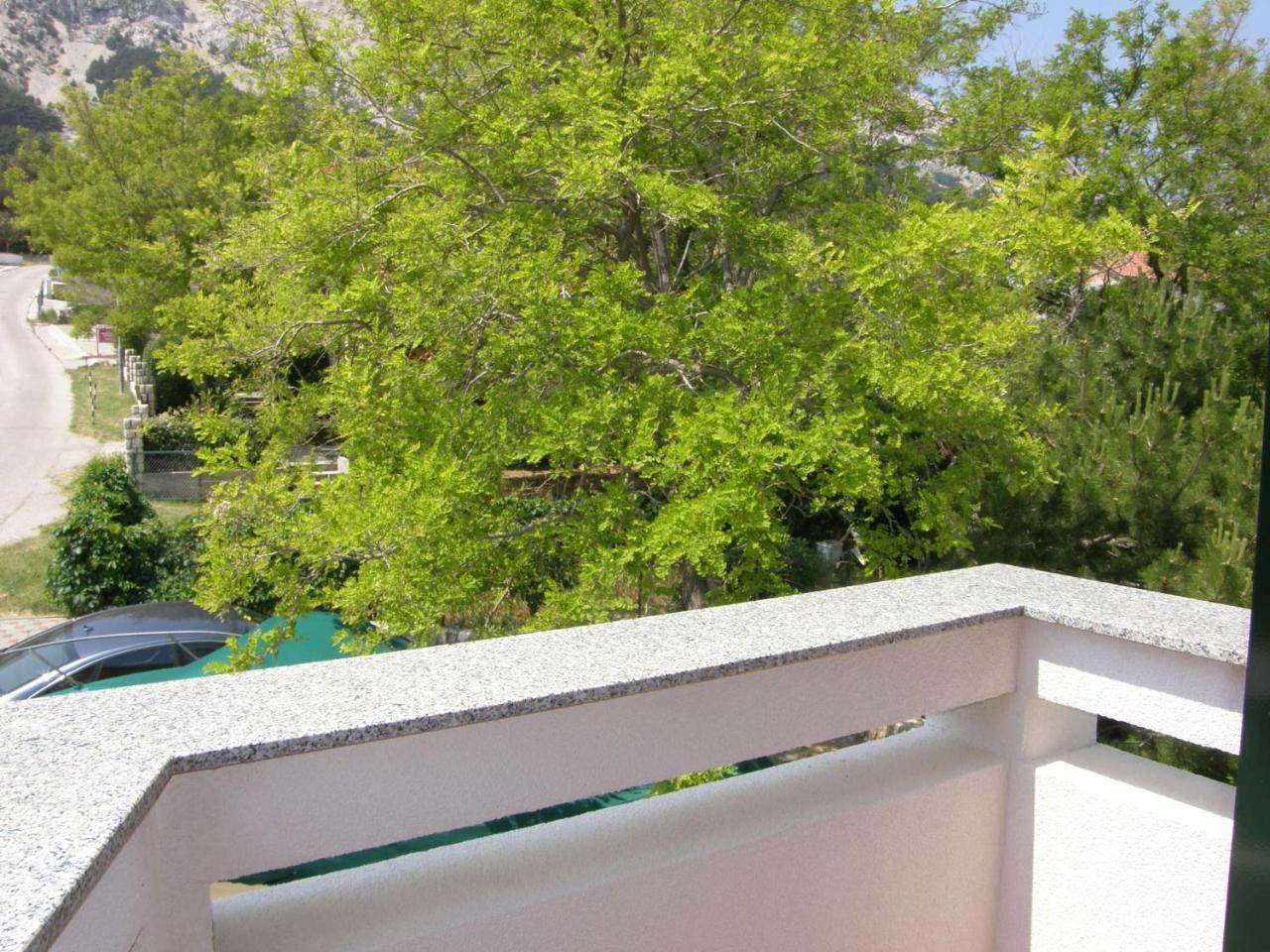 Apartments Pintar Zarok Башка Екстер'єр фото